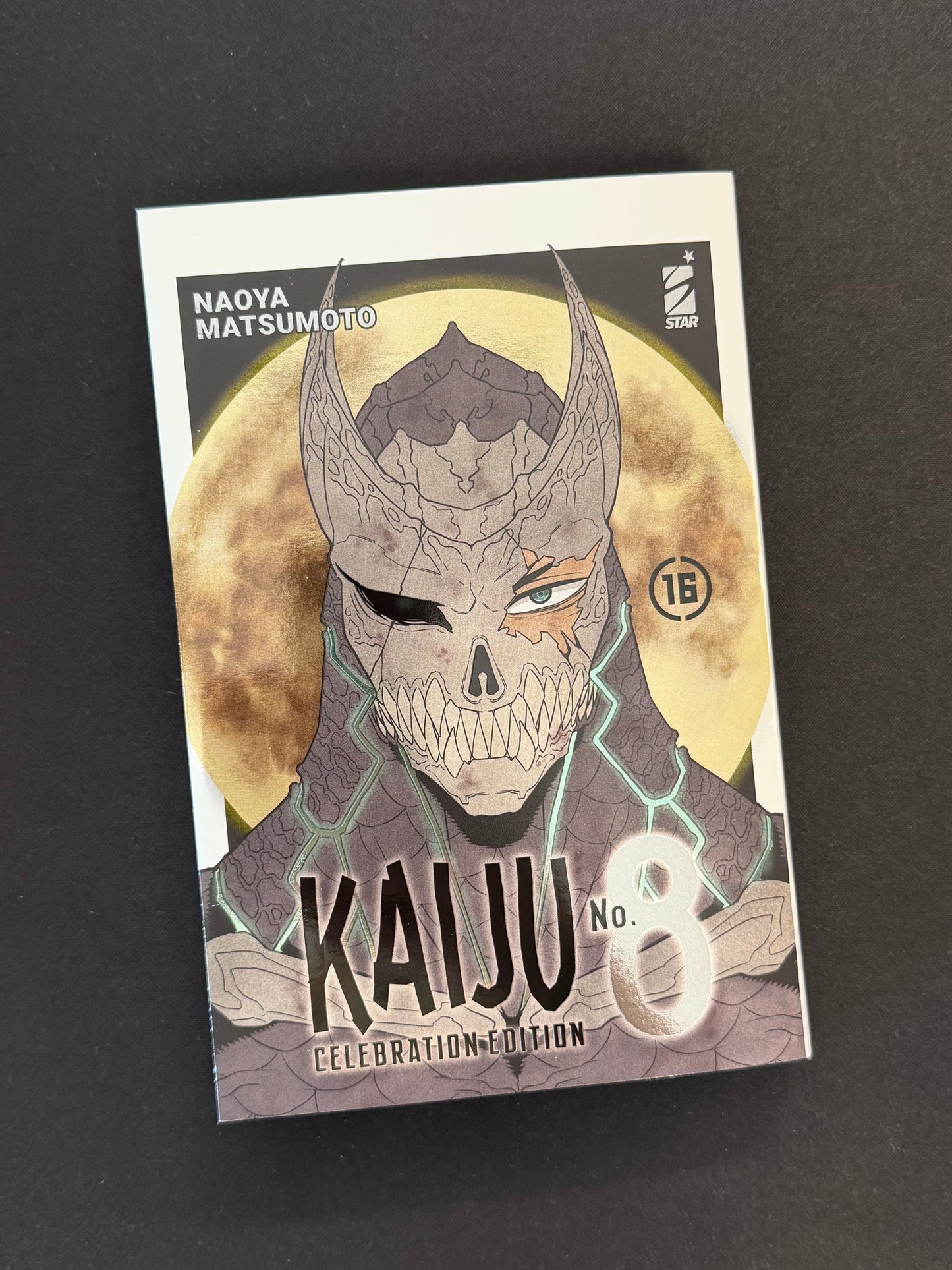 KAIJU NO.8 16 CELEBRATION VARIANT